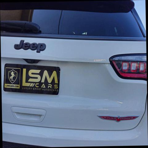 Photo of 2019 White Clearcoat Jeep Compass