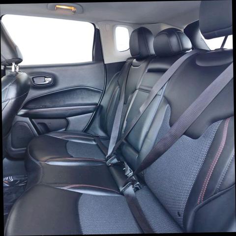 Photo of 2019 White Clearcoat Jeep Compass