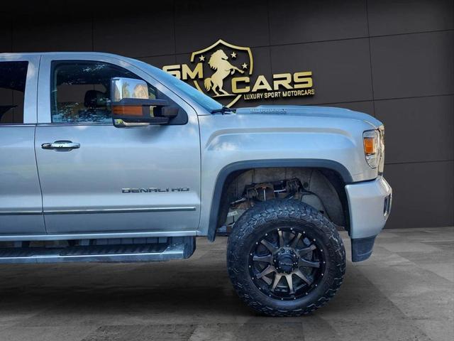 Photo of 2017 Quicksilver Metallic GMC Sierra 2500