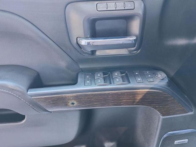 Photo of 2017 Quicksilver Metallic GMC Sierra 2500