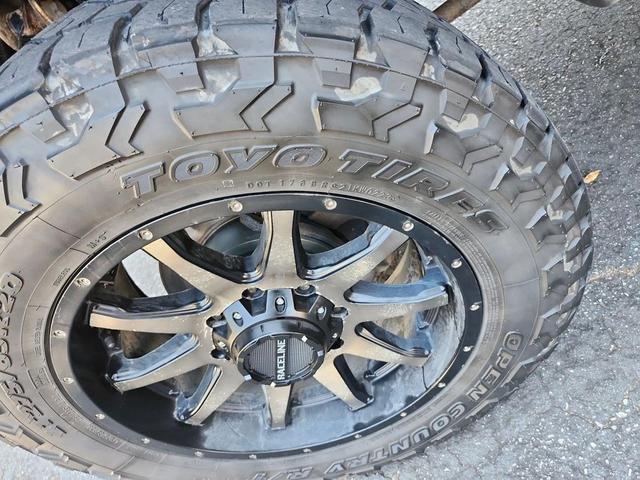 Photo of 2017 Quicksilver Metallic GMC Sierra 2500