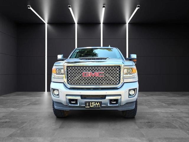 Photo of 2017 Quicksilver Metallic GMC Sierra 2500