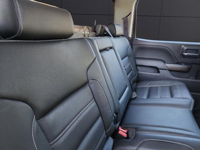 Photo of 2017 Quicksilver Metallic GMC Sierra 2500