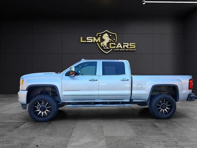 Photo of 2017 Quicksilver Metallic GMC Sierra 2500