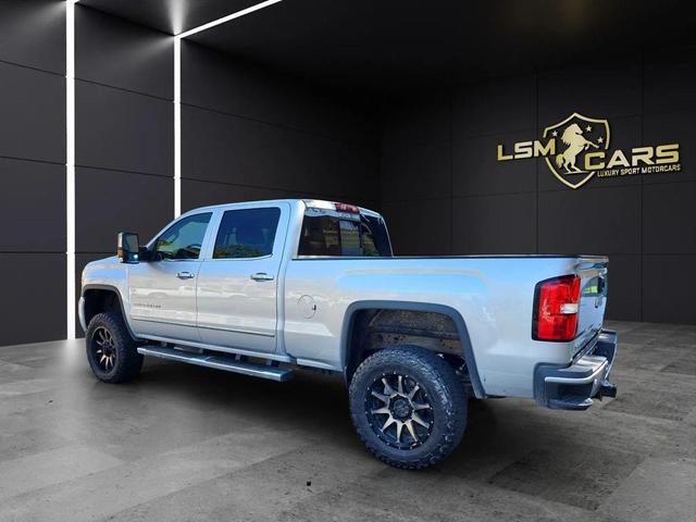 Photo of 2017 Quicksilver Metallic GMC Sierra 2500