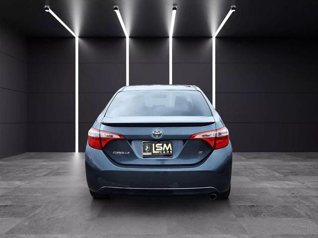 Photo of 2016 Gray Toyota Corolla
