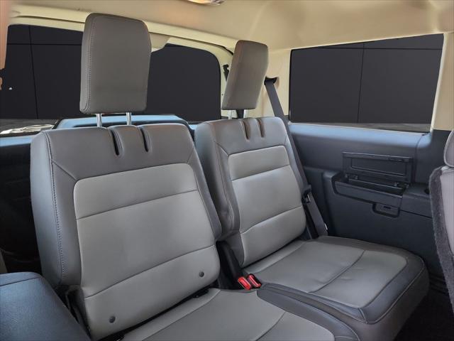 Photo of 2019 White Ford Flex