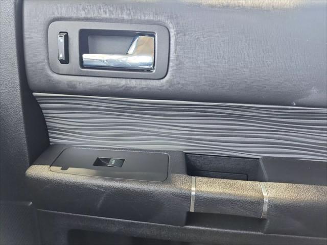 Photo of 2019 White Ford Flex