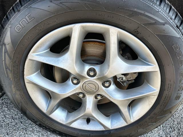 Photo of 2020 Billet Silver Metallic Clearcoat Chrysler Pacifica