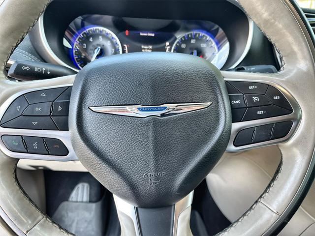 Photo of 2020 Billet Silver Metallic Clearcoat Chrysler Pacifica