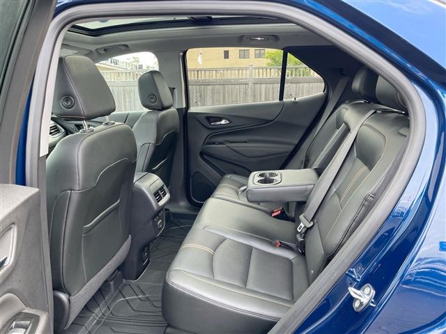 Photo of 2022 Blue Glow Metallic Chevrolet Equinox