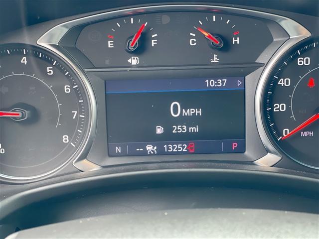 Photo of 2022 Blue Glow Metallic Chevrolet Equinox