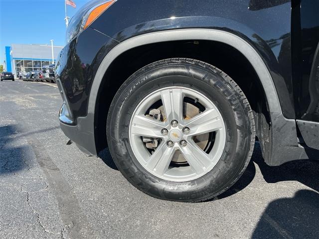 Photo of 2020 Mosaic Black Metallic Chevrolet Trax