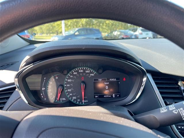 Photo of 2020 Mosaic Black Metallic Chevrolet Trax