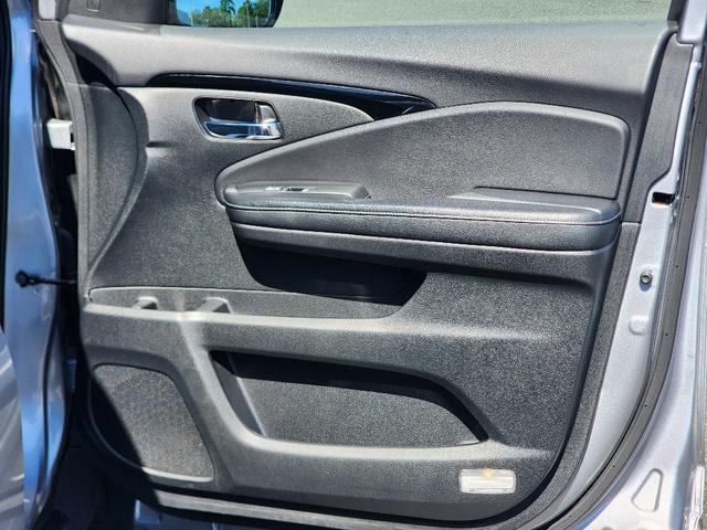 Photo of 2019 Lunar Silver Metallic Honda Ridgeline