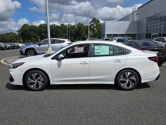 Photo of 2025 Crystal White Pearl Subaru Legacy