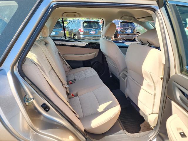 Photo of 2019 Gray Subaru Outback