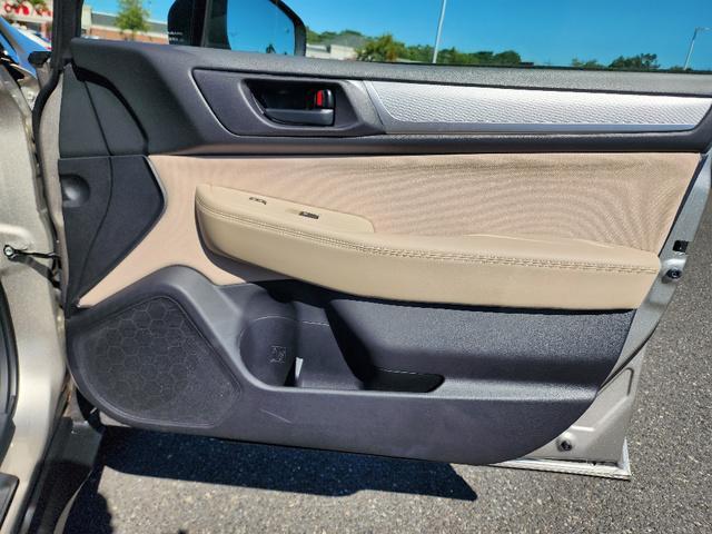 Photo of 2019 Gray Subaru Outback