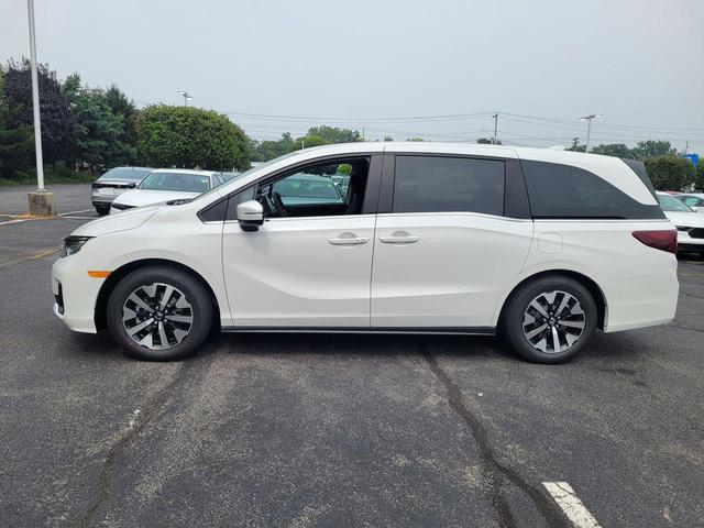 Photo of 2026 Platinum White Pearl Honda Odyssey