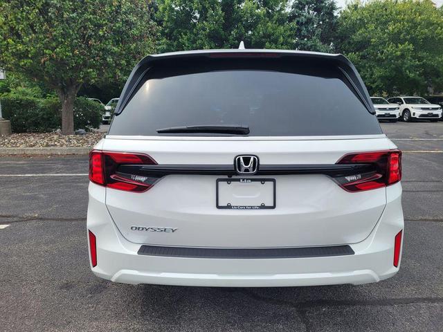 Photo of 2026 Platinum White Pearl Honda Odyssey
