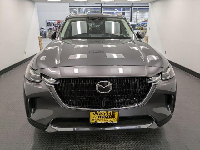 Photo of 2024 Machine Gray Metallic Mazda CX-90