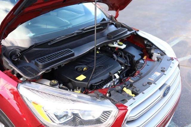 Photo of 2017 Red Ford Escape