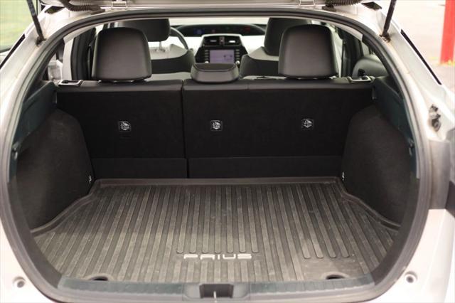 Photo of 2022 Silver Toyota Prius