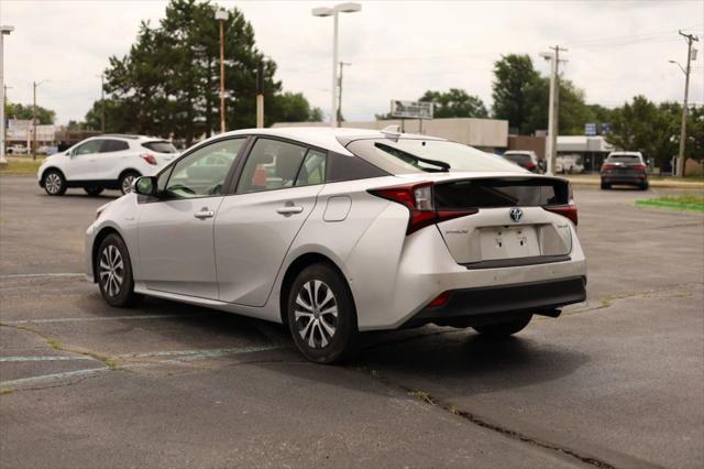 Photo of 2022 Silver Toyota Prius