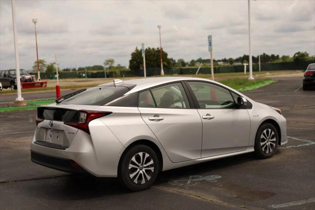 Photo of 2022 Silver Toyota Prius