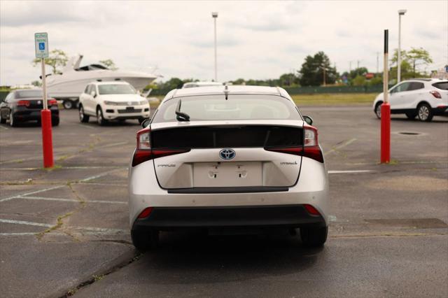 Photo of 2022 Silver Toyota Prius