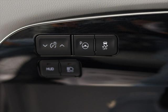 Photo of 2022 Silver Toyota Prius