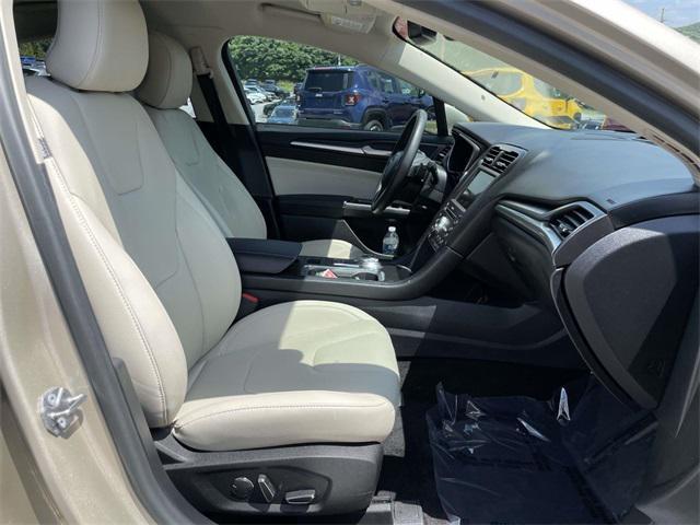 Photo of 2017 Gold Ford Fusion