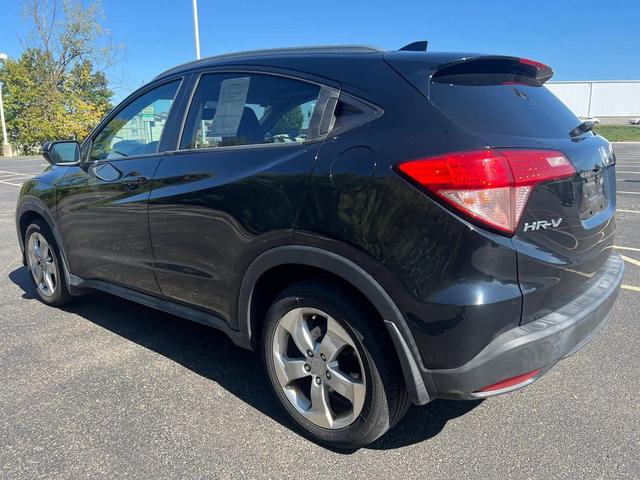 Photo of 2016 Crystal Black Pearl Honda HR-V