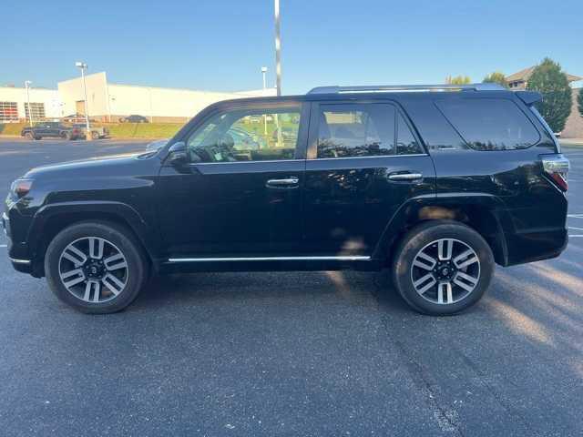 Photo of 2023 Midnight Black Metallic Toyota 4Runner