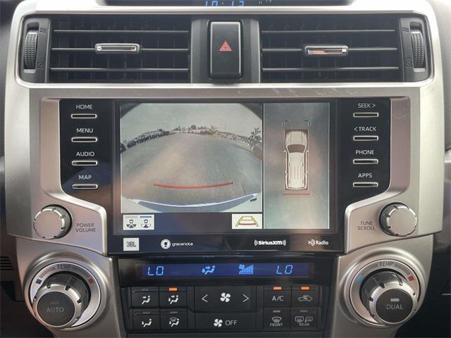 Photo of 2022 White Toyota 4Runner