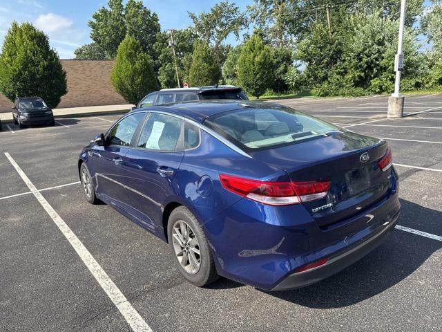 Photo of 2016 Blue Kia Optima