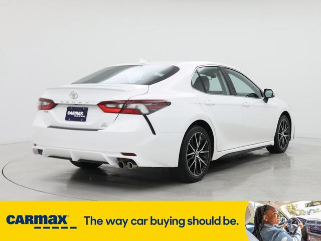 Photo of 2024 White Toyota Camry