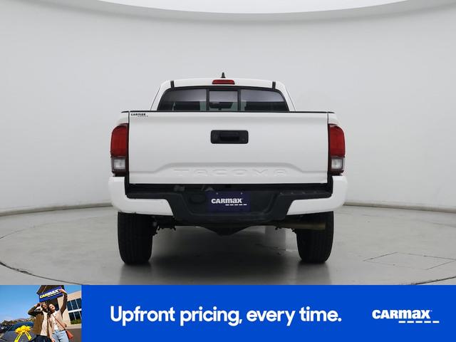 Photo of 2021 White Toyota Tacoma