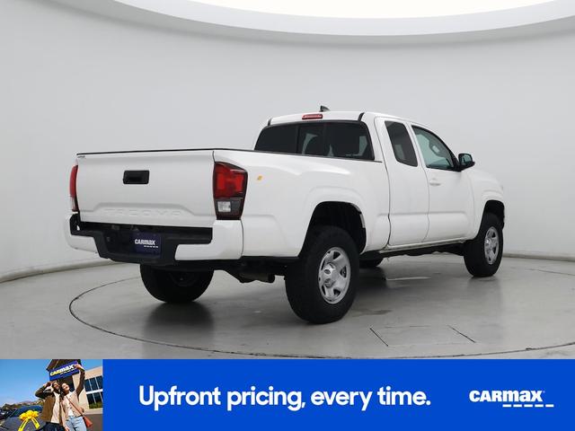 Photo of 2021 White Toyota Tacoma