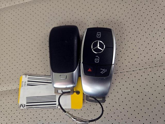 Photo of 2020 White Mercedes-Benz GLE 350