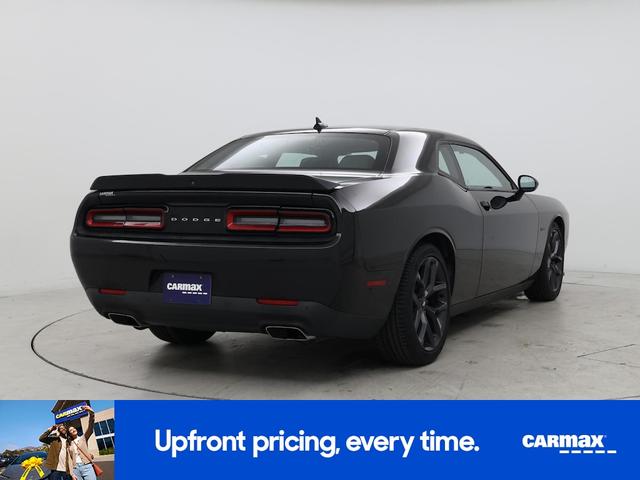 Photo of 2019 Black Dodge Challenger