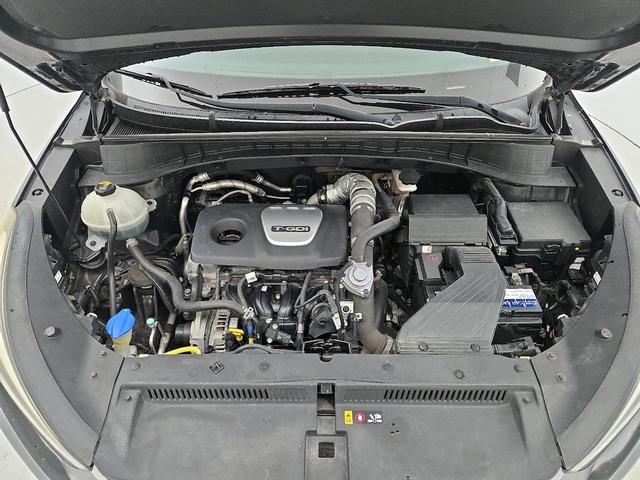 Photo of 2016 Black Hyundai TUCSON