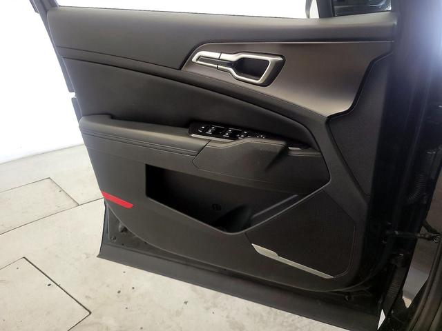 Photo of 2023 Black Kia Sportage
