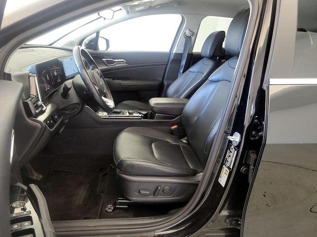 Photo of 2023 Black Kia Sportage