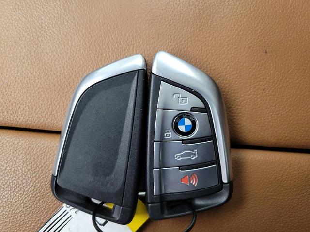 Photo of 2021 Black BMW X5