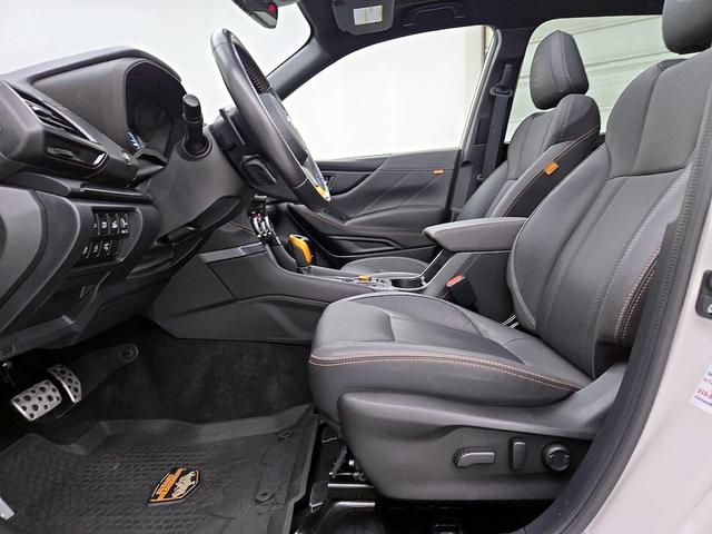 Photo of 2022 Pearl Subaru Forester