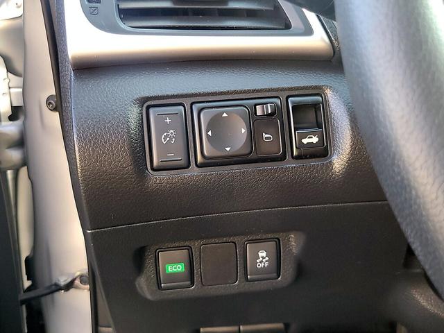 Photo of 2019 Silver Nissan Sentra