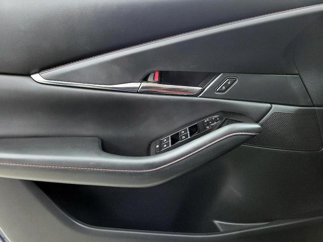 Photo of 2022 Gray Mazda CX-30
