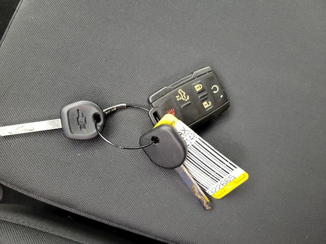 Photo of 2021 Gray Chevrolet Silverado 1500