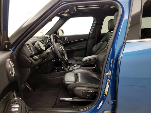 Photo of 2018 Blue MINI Countryman